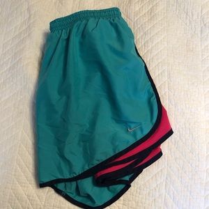 Nike running short